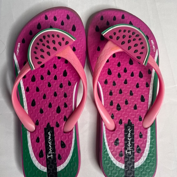 Girls watermelon sandals - Picture 2 of 5